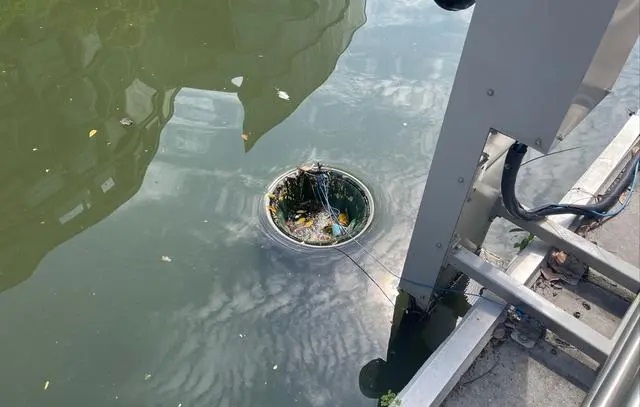 智能水面垃圾自動收集器 水上垃圾桶.jpg